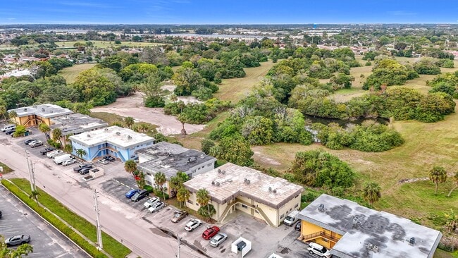 Photo - 961 NW 45th St