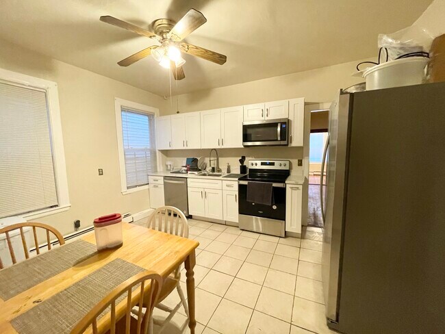 Photo - 19 Sachem St