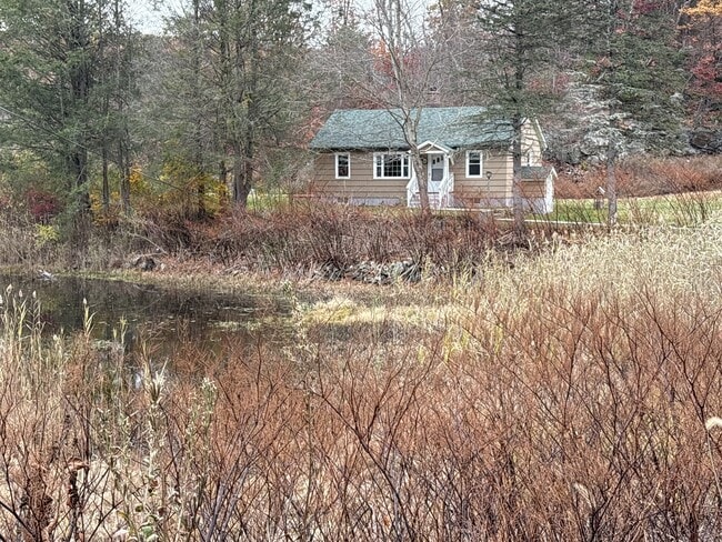 Photo - 690 Greystone Rd