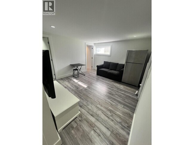 348 Laurentian Crescent