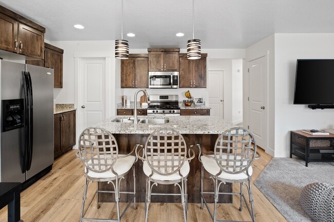 Photo - 5862 S Challenger Way