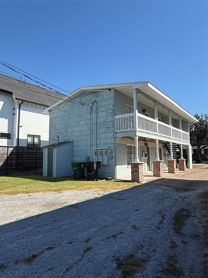 Photo - 731 Columbia St