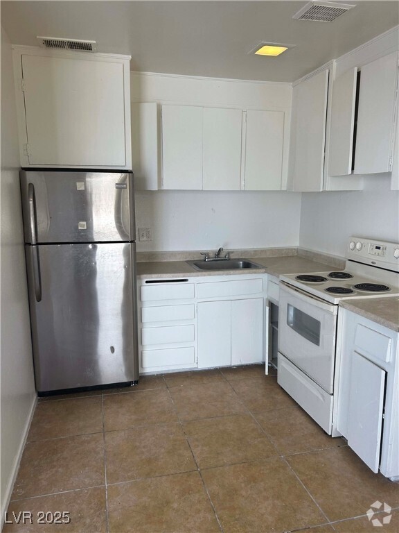 Building Photo - 6340 Casada Way Rental