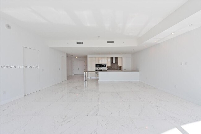 Photo - 17475 Collins Ave Unidad 2003
