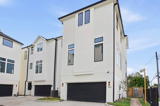 Building Photo - 3830 Wilmer St