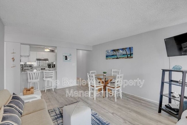 Photo - 2575 Kuhio Ave.