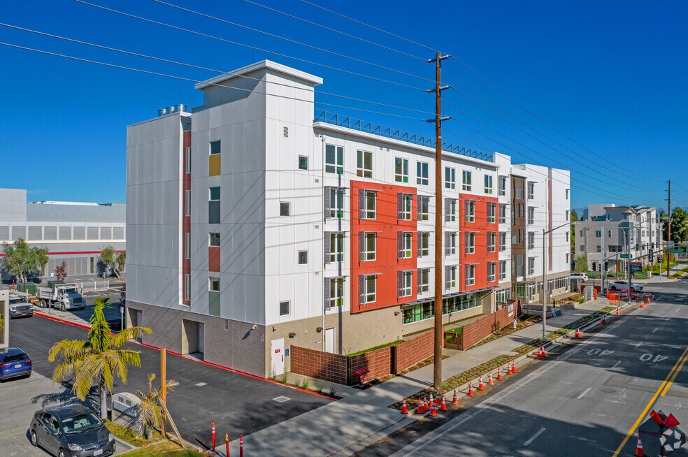 Calabazas Community Apartments