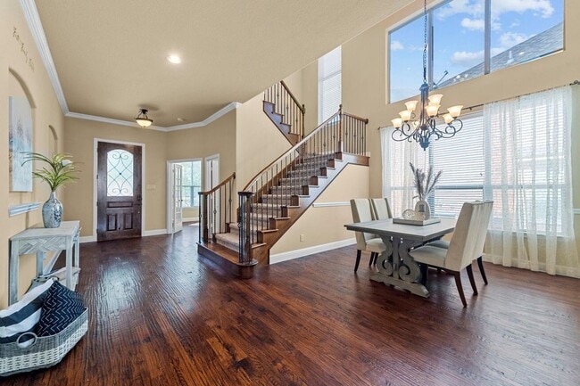 Photo - 5613 Fox Chase Ln