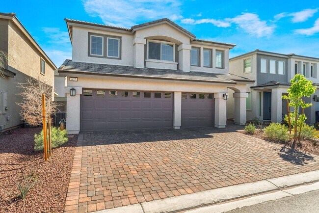 Photo - Beautiful & Spacious 4 Bedroom Home locate...