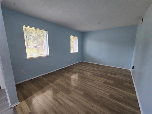 305 E Club Dr