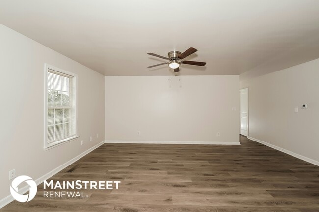 Photo - 1055 Sky View Ln