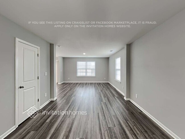 Photo - 989 Sundance Dr