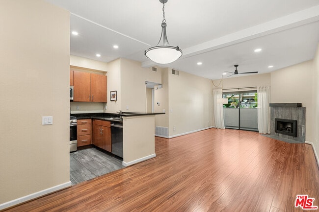 Photo - 8300 Manitoba St Unit 105