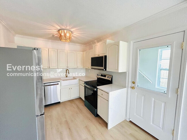 Photo - 3032 56th St S