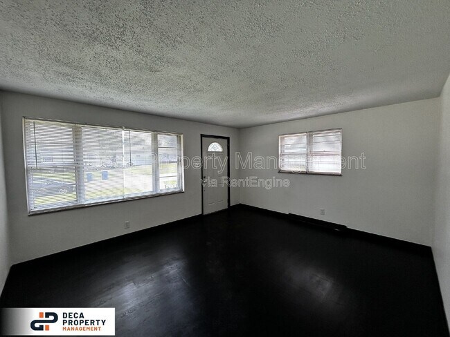 Photo - 2312 Shields Ave
