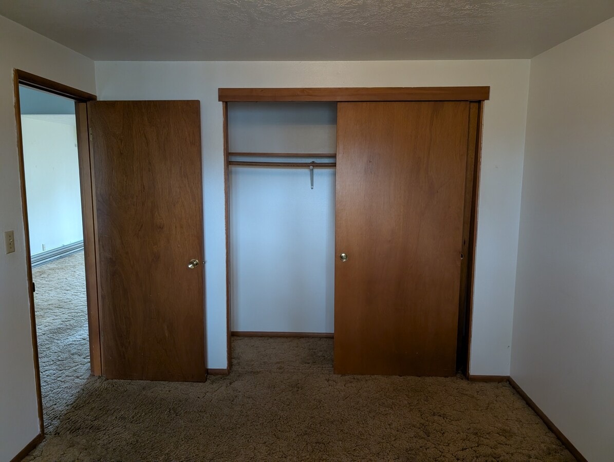 Photo - 1118 Waller St SE