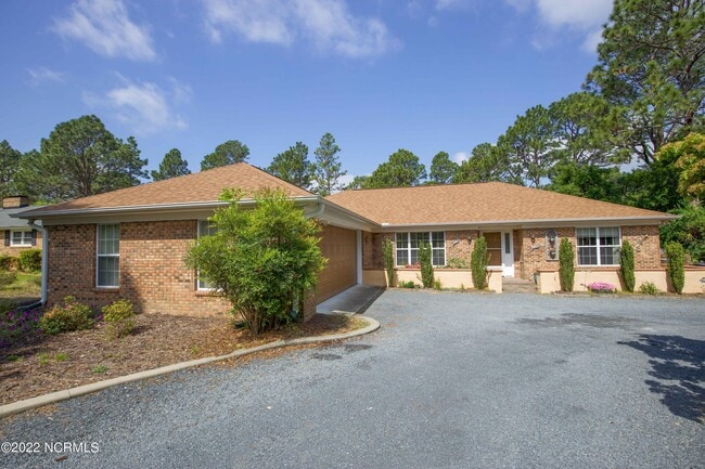 Photo - 127 Pine Lake Dr House