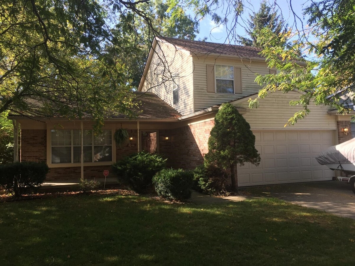Photo - 8048 Lake Crest Dr