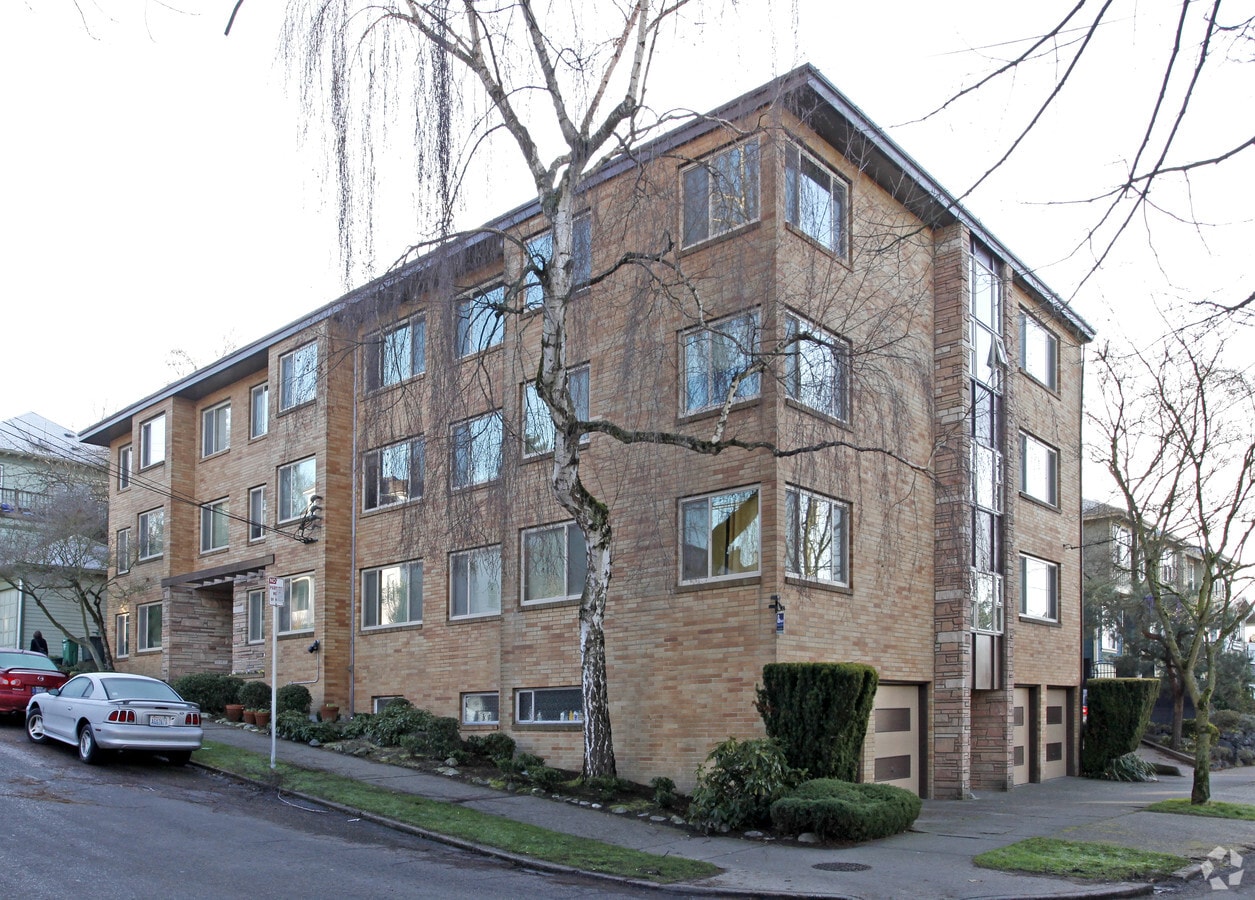 Wakefield Manor 1 bed with renovated kitchen - Wakefield Manor 1 bed with renovated kitchen