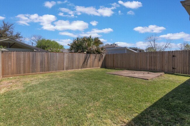 Photo - 1009 Cedar St
