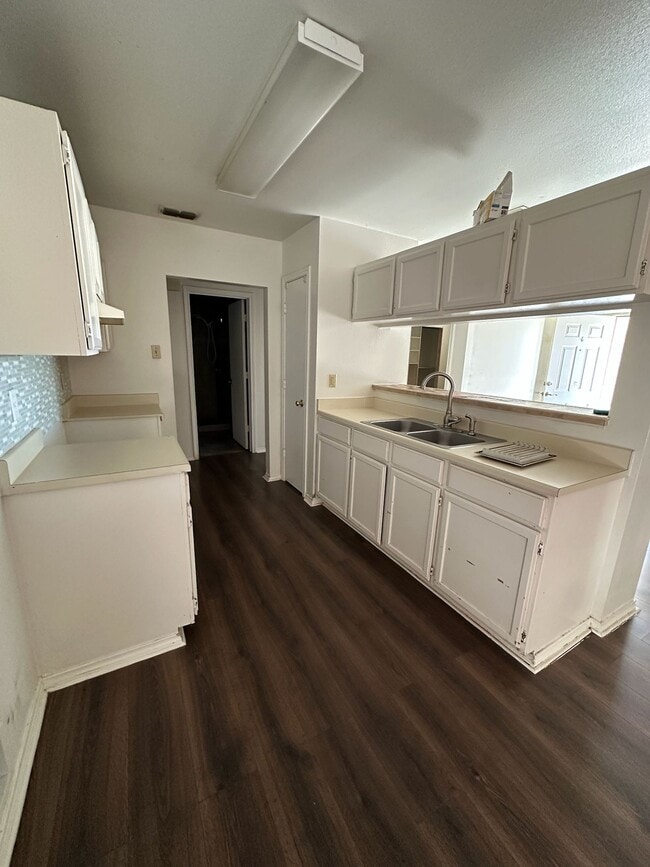 Photo - 3334 Aberdeen Loop