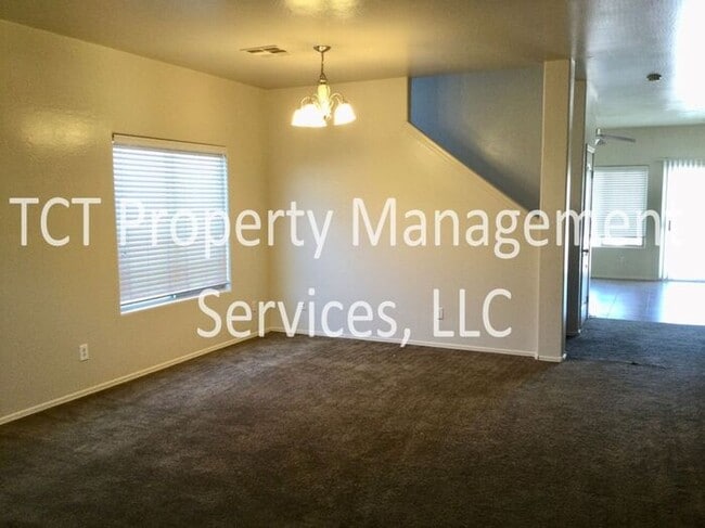 Photo - Beautiful 4 Bedroom Home in Johnson Ranch!