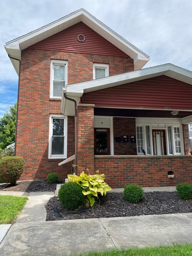 Photo - 324 W Crawford St Unit B