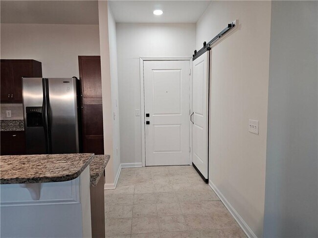 Photo - 870 Mayson Turner Rd NW Unit 1339