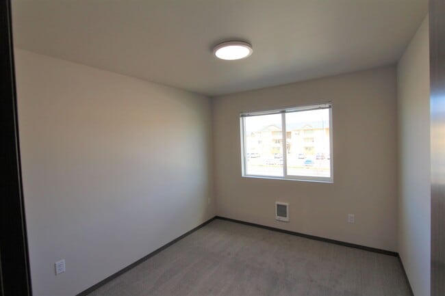 Photo - Move in Special!! One-month free with qualified applicants!! Modern design 3-bed, 2.5-bath duplex! Unit 1023 Greenfield Dr