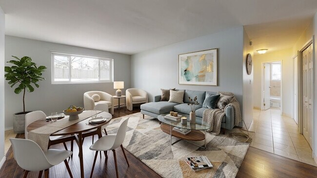 Photo - Queens Court Apartments