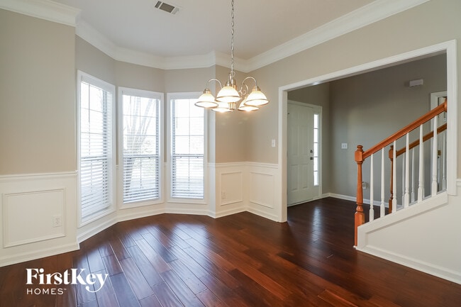 Photo - 107 Sweetbriar Walk