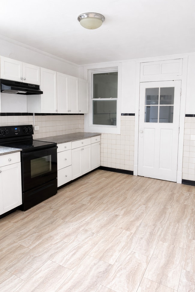 Photo - 3927 N Taylor Ave