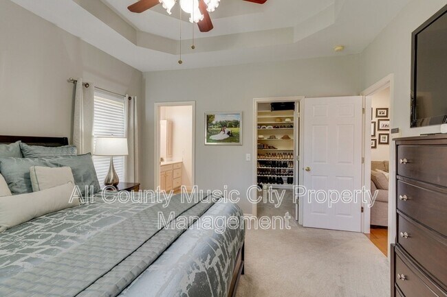 Photo - 5108 Vineyard Point