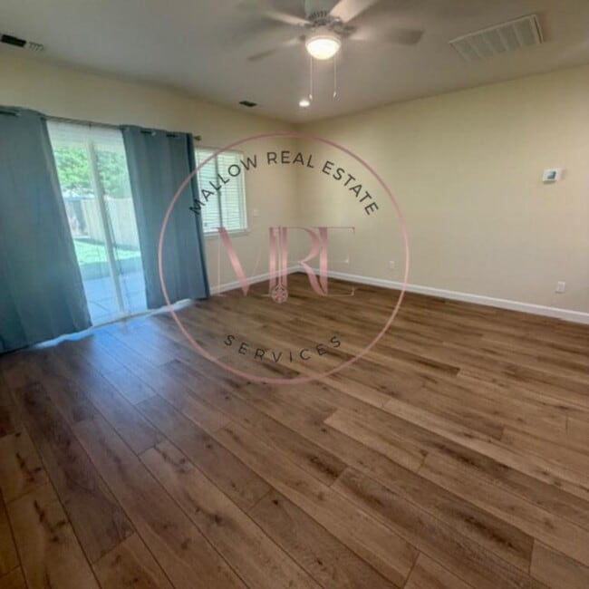 Photo - 1231 1/2 Eunice Dr