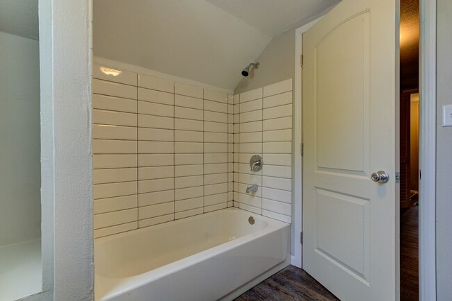 Photo - 1724 Northgate Rd