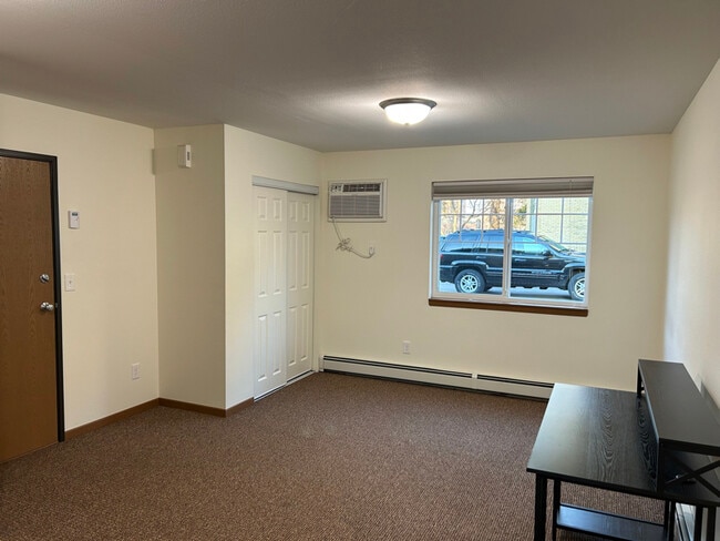 Photo - 516 6th St S Unit #1