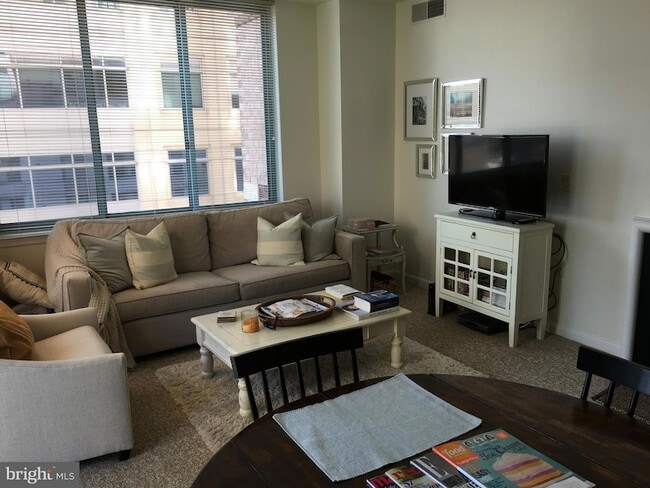 Photo - 851 N Glebe Rd Unit 419