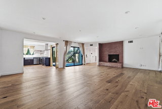 Building Photo - 393 Huntley Dr