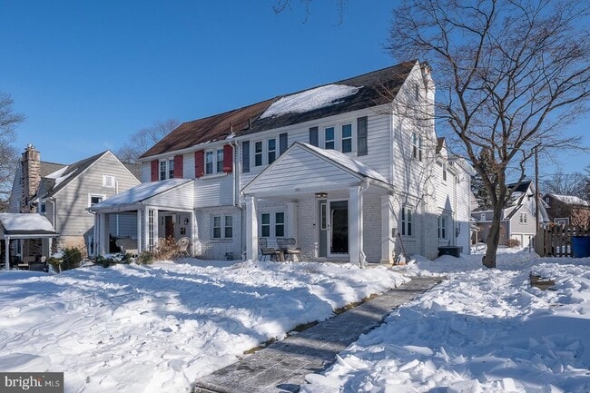 Photo - 227 E Hathaway Ln