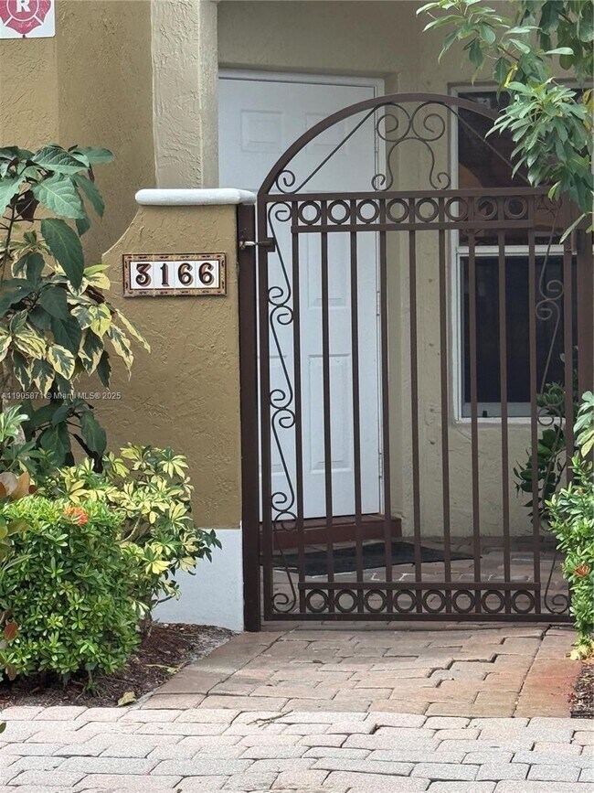 Photo - 3166 Merrick Ter