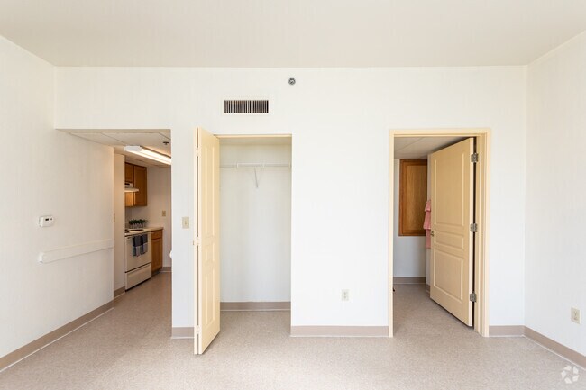 STUDIO B - 430SF Kitchen, Closet, Bathroom - Hamilton Senior Community