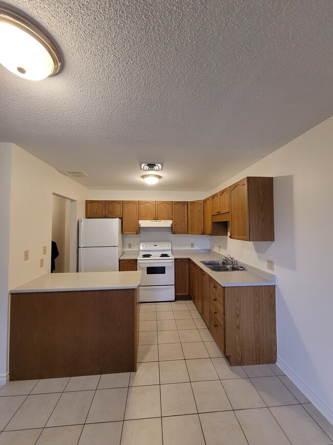 Photo - 385 Westwood Dr Unit 1