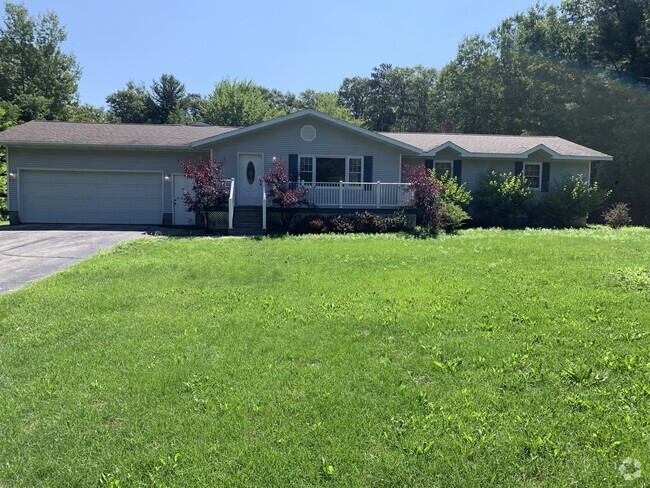 Building Photo - N2092 Schacht Rd Rental