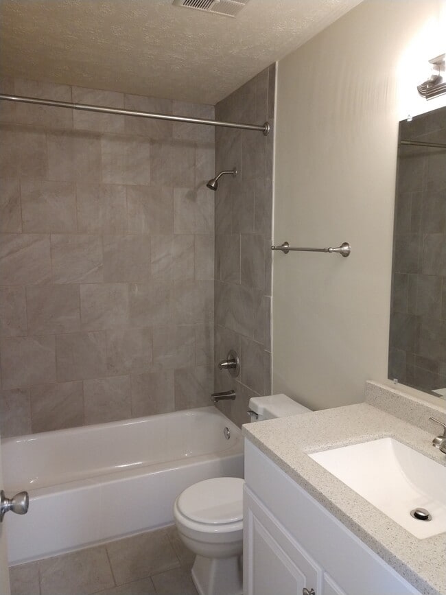 Photo - 1608 Dewey St