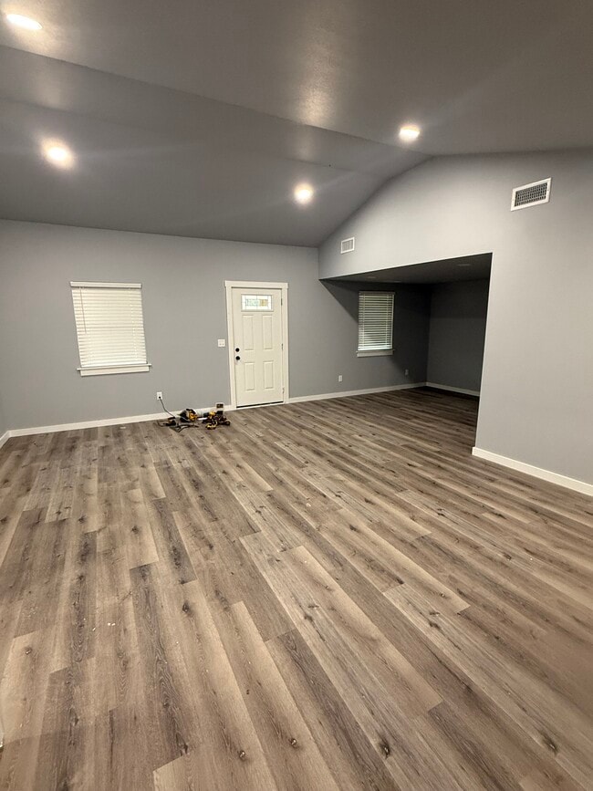 Photo - 5090 E Huntsville Rd