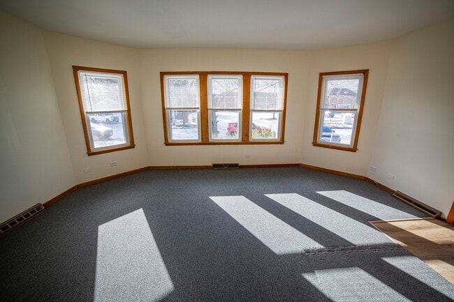 Photo - 2336 122nd St