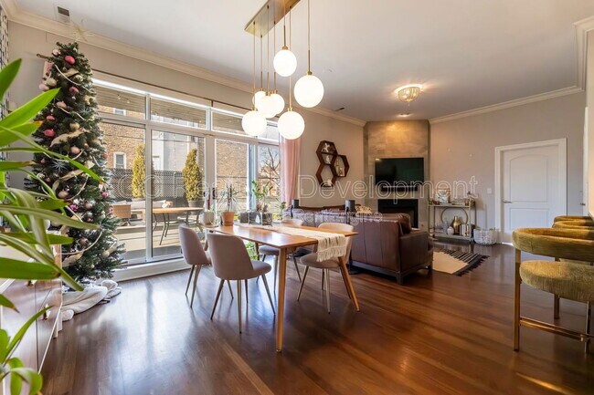 Photo - 852 N Damen Ave Unit 2c