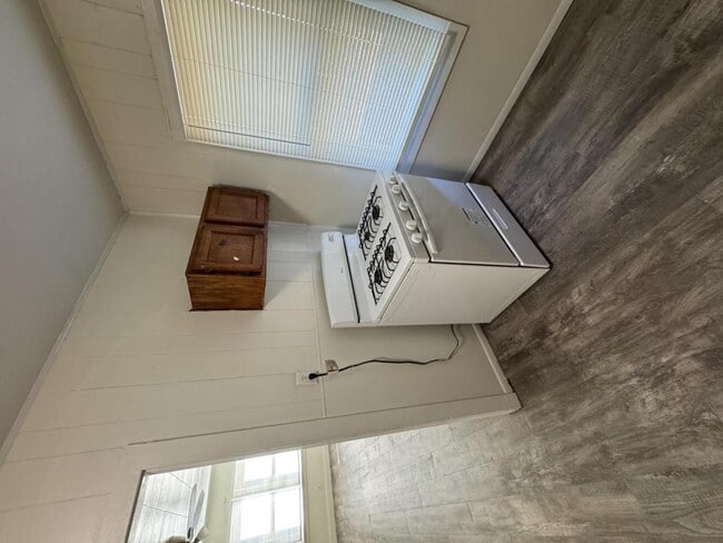 Photo - 800 S Cherry Ave