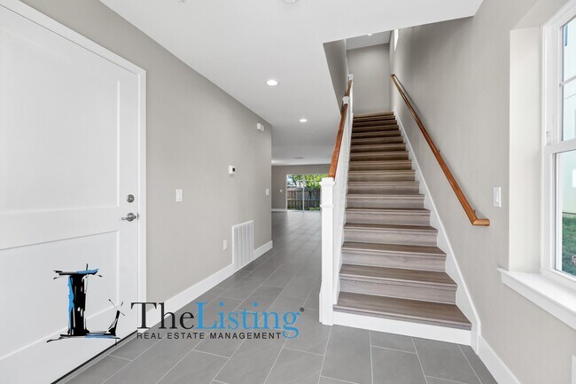 Photo - 39 SE 15th Terrace