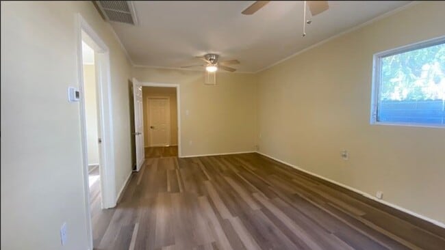 Photo - Remodeled 2 Bedroom 1 Bath Home, Great Location and Private!!
